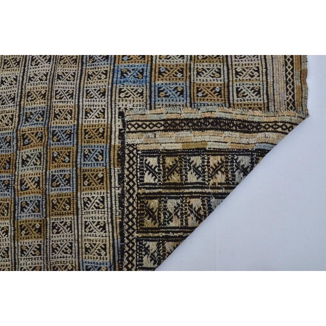 Vintage Turkish Cicim Kilim Rug With Geometric Grid Pattern & Muted Earth Tones For Sale In Phoenix - Image 6 of 10