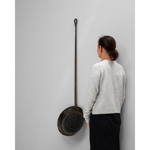 Traditional 19th Century French Copper Pan For Sale - Image 3 of 18