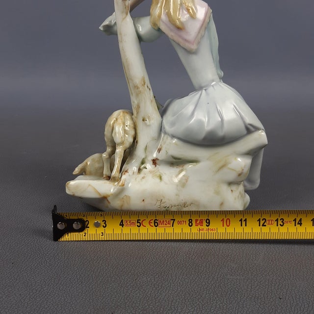 Porcelain Sculpture of Shepherdess with Sheep from Creazioni Fabiola, 1950s For Sale - Image 15 of 17
