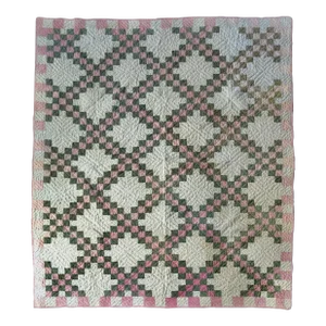 Early 20th Century Hand-Stitched Irish Chain Quilt