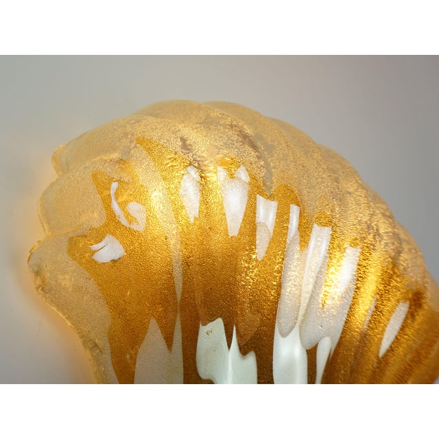 Mid-Century Modern Hollywood Regency Style Wall Sconce with Shell-Shaped Lustrous Glass Shade, 1960s For Sale - Image 14 of 15