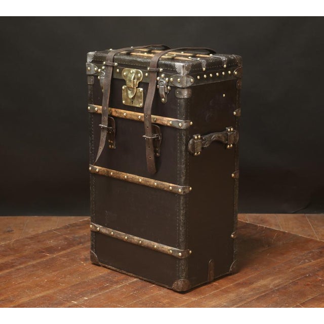 Marmotte Black Trunk from Louis Vuitton, in Very Good conditions. Designed 1890 to 1919 This piece has an attribution...