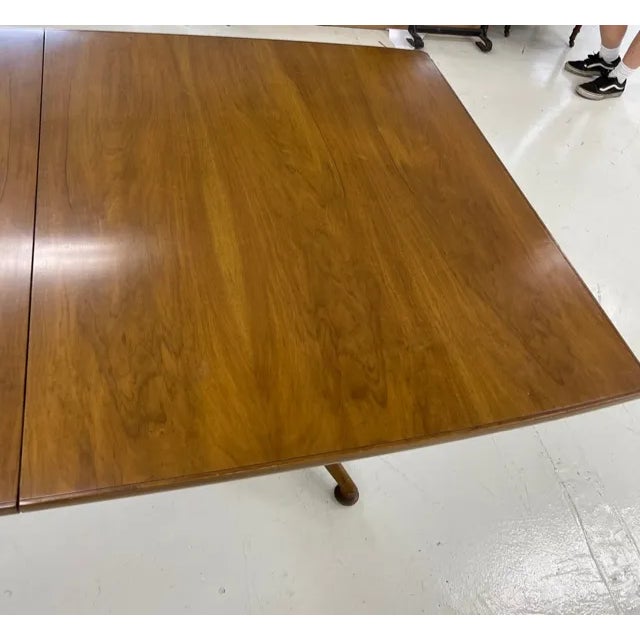Brown Mid 20th Century John Widdicomb Walnut Two Pedestal Dining Table With 3 Leaves For Sale - Image 8 of 11