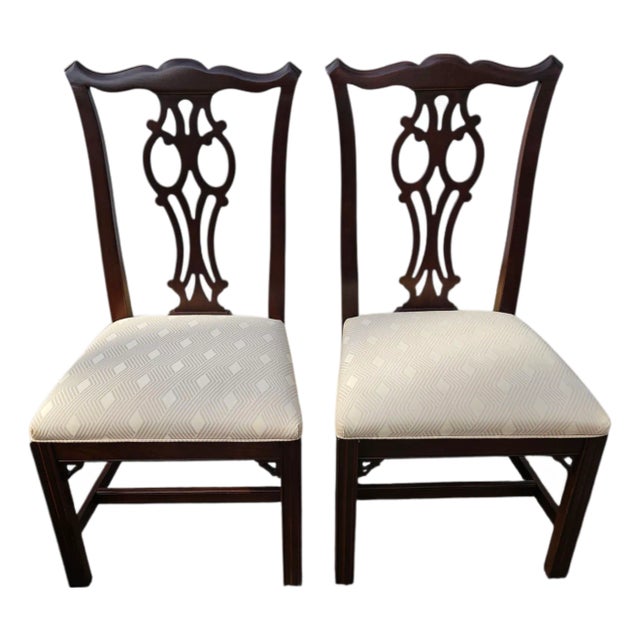 1980s Ethan Allen Georgian Court Dining Room Chairs Chippendale Sheild Back For Sale