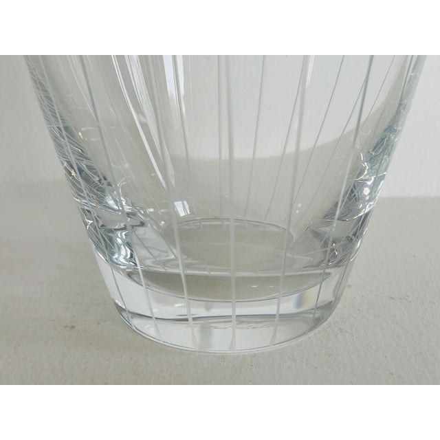 1980s Handblown Art Glass Vase “Linear” by Richard Meier for Nan Swid For Sale In Boston - Image 6 of 6