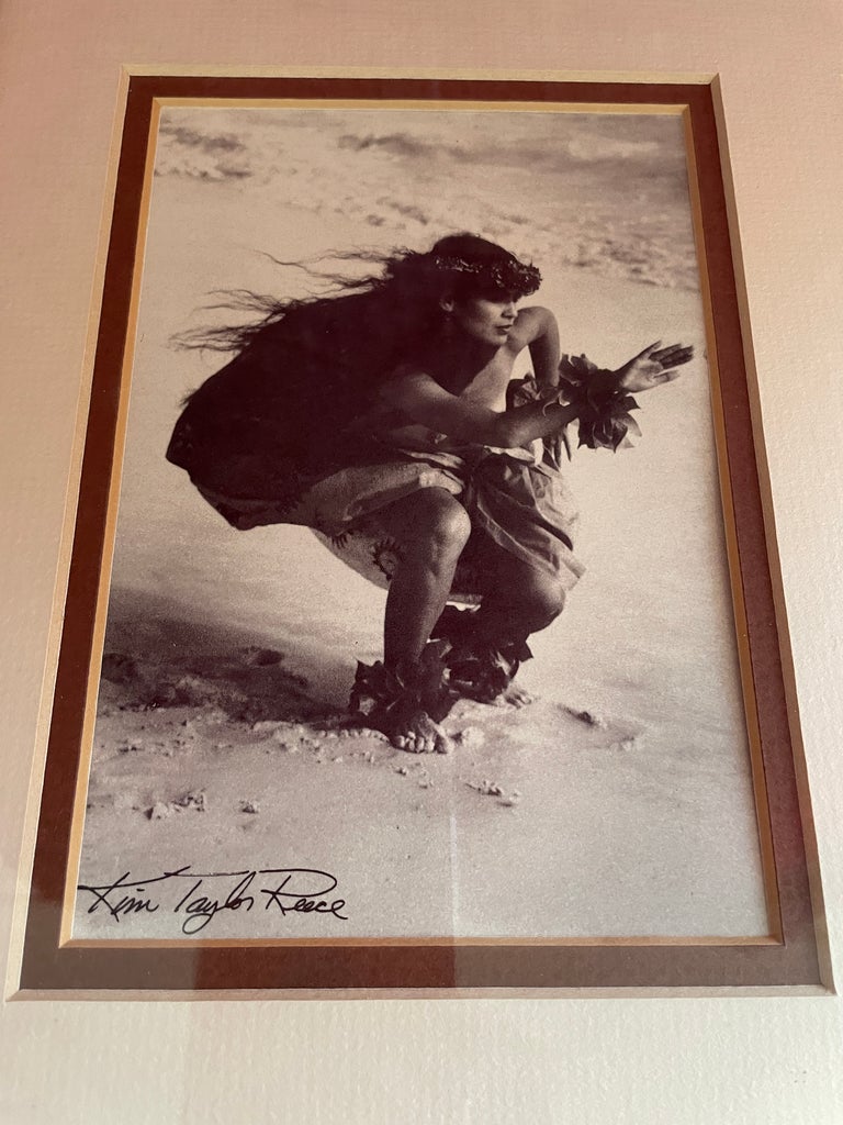 キムテイラーリース　KIM TAYLOR REECE ハワイ ヴィンテージ Vintage Kim Taylor Reece Hula Photo Triptych in Solid Koa Wood