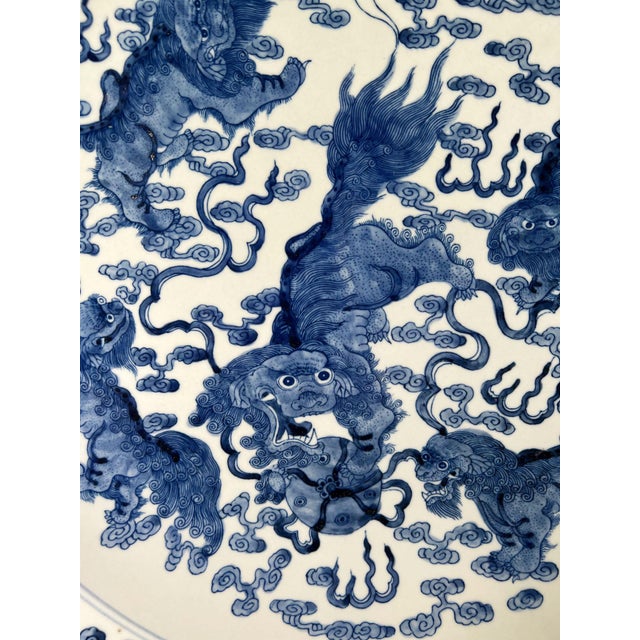 Early 20th Century Chinese Blue and White Chargers With Scalloped Edge - A Pair For Sale - Image 5 of 12