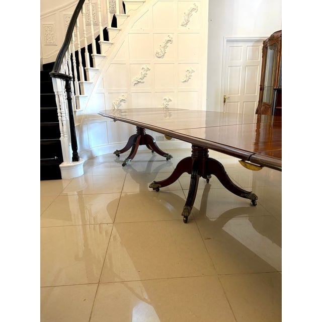 Regency 16 Seater Figured Mahogany 3 Pilar Dining Table, 1830s For Sale - Image 6 of 17
