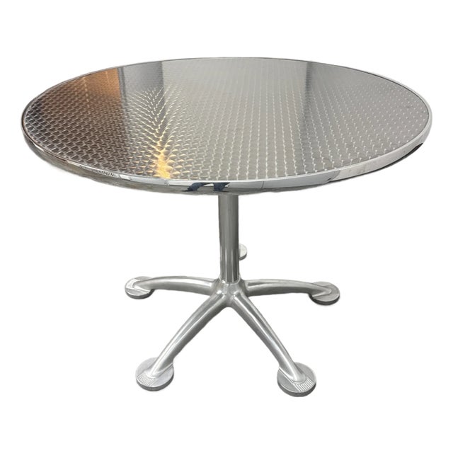 Jorge Pensi for Amat-3/Knoll International Aluminum Table For Sale