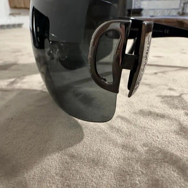 1990s Vintage Oversized Mask Sunglasses by Salvatore Ferragamo For Sale - Image 6 of 10