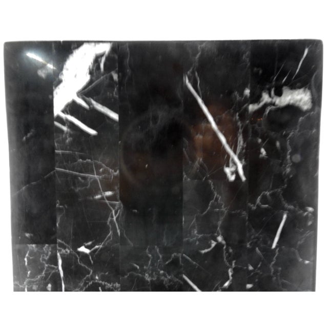 1980s Short Black Marble Square Pedestal For Sale - Image 5 of 9