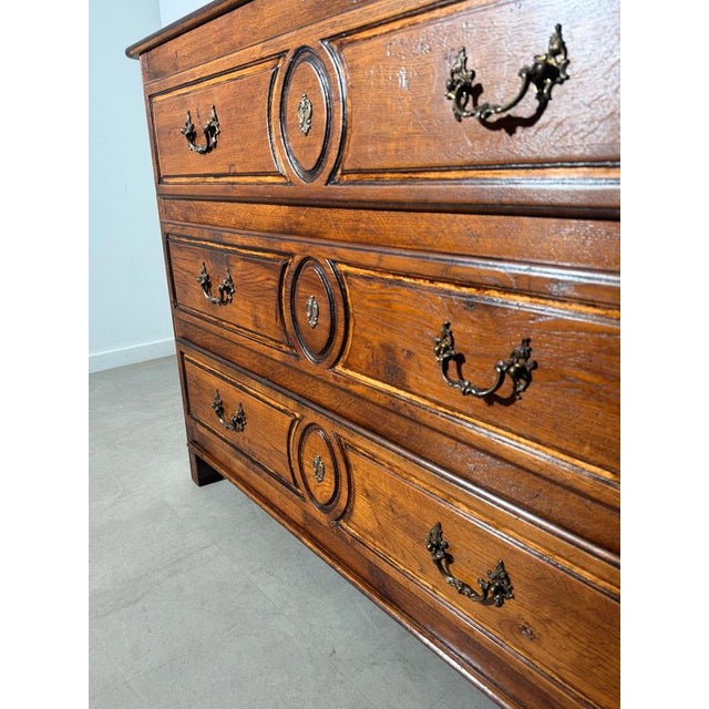 Antique Three-Drawer Chest of Drawers in Oak For Sale - Image 4 of 8