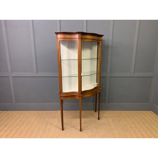 Wood Inlaid Mahogany Display Cabinet from Maple & Co., 1900 For Sale - Image 7 of 15