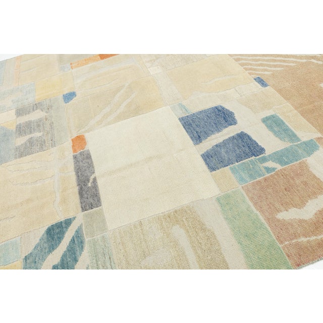 Contemporary Abstract Geometric Hand-Knotted Wool Rug in Soft Earth & Pastels For Sale In New York - Image 6 of 12