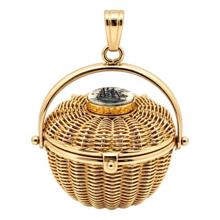 Late 20th Century 14k Yellow Gold Enamel Boat Nantucket Lightship Woven Basket Charm/Pendant For Sale