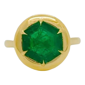 Hexagon Shape Emerald Ring in 18K Yellow Gold, size 6.25