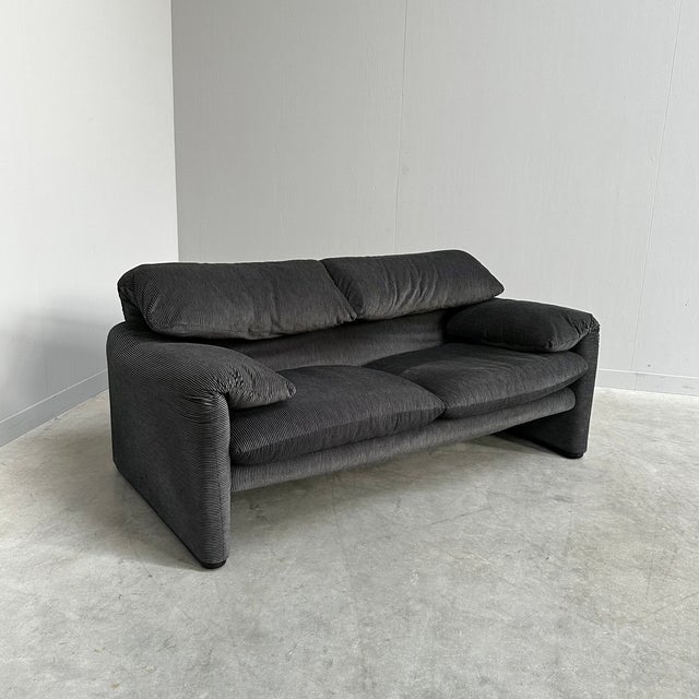 Textile Maralunga Two-Seater Sofa by Vico Magistretti for Cassina, 1990s For Sale - Image 7 of 18