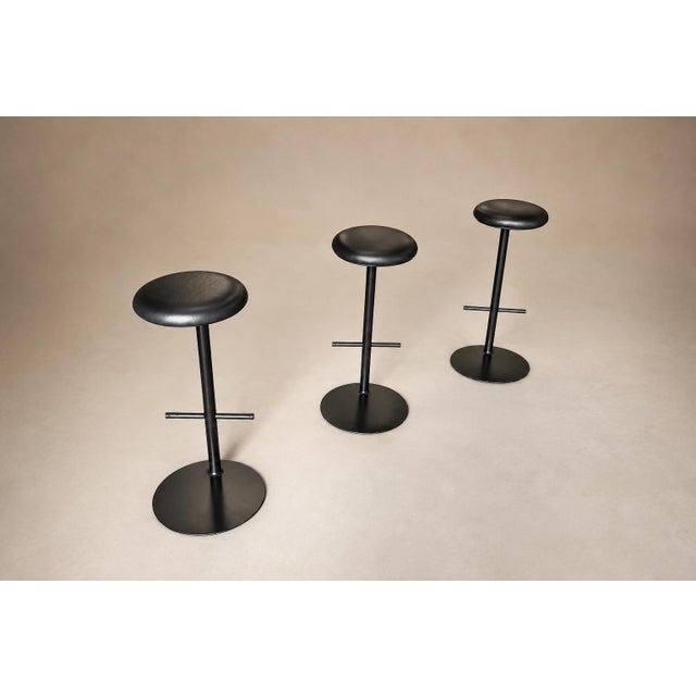 Ricardo Fasanello “Ciranda” Bar Stools in Black Carbon Steel and Original Leather, Set of Three, Brazil, 1986 For Sale - Image 13 of 18