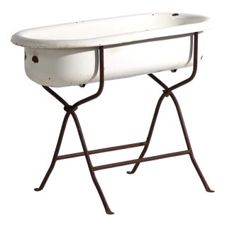 Bathtub in Enamelled Iron, Central Europe, 1950 For Sale