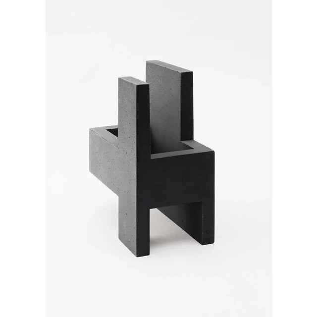 Dark Grey Chandigarh IV Vase by Paolo Giordano for I-and-I Collection For Sale - Image 6 of 7