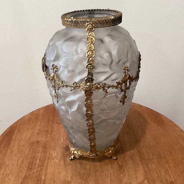 Antique Frosted Sculpted Vase W/ French Gold Metal Filigree and Cameo Medallion For Sale - Image 4 of 12