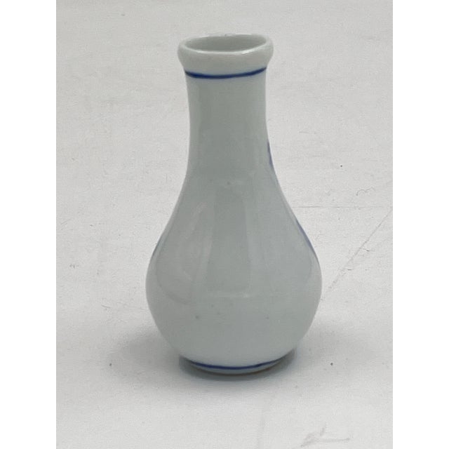Vintage Diminutive Blue and White Chinoiserie Bud Vase For Sale - Image 4 of 8