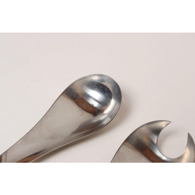 1960s Danish Modernist "Blue Shark" Salad Servers by Svend Siune for Georg Jensen - 2 pc For Sale - Image 11 of 18