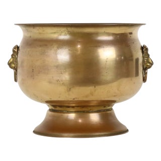 Early 20th Century Antique Brass Jardinière with Lion Heads For Sale