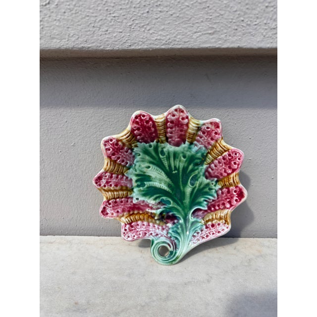 French Country 1890s French Majolica Dish Leaf Onnaing For Sale - Image 3 of 6