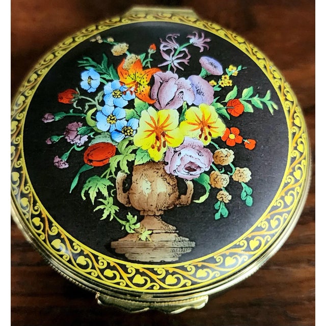 Bilston & Battersea English Fine Enamel Round Box W/Lid For Sale - Image 9 of 11