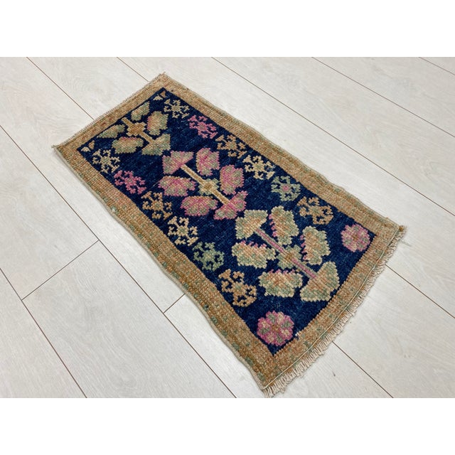 Handmade wool carpet in Turkish Anatolia , Vintage Oushak Rug,Turkish Vintage Anatolian Rug, Handmade wool Rug . One Of...