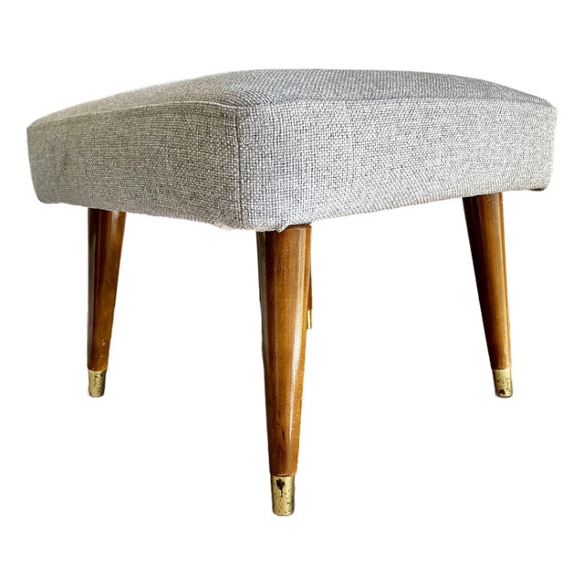 Mid-Century Modern Tapered Walnut and Brass Footstool Ottoman in Textured Gray Tweed For Sale