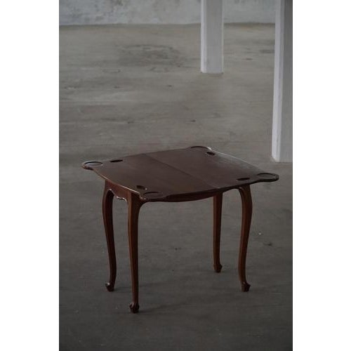 English 19th Century Game Table in Mahogany with Fold-Over Top & Cabriole Legs, 1890s For Sale - Image 5 of 18