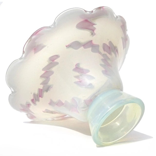 Glass Murano Fratelli Toso Opalescent Pink Aventurine Ribbons Vintage Italian Art Glass Footed Bowl For Sale - Image 7 of 9