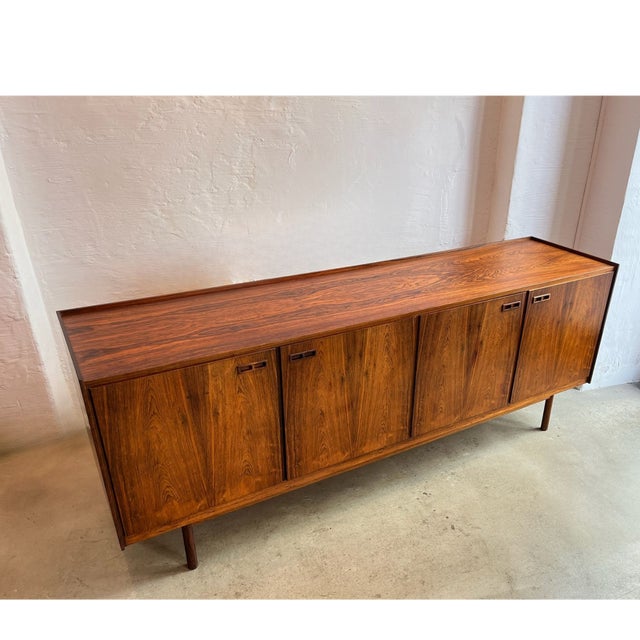 Mid-Century Modern Vintage Rosewood Sideboard by Ib Kofod-Larsen, 1960s For Sale - Image 3 of 18