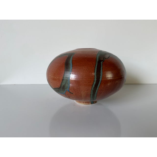 Vintage Handmade Brown Glazed Studio Pottery Vase With Abstract Drip Design – Signed For Sale In Miami - Image 6 of 11