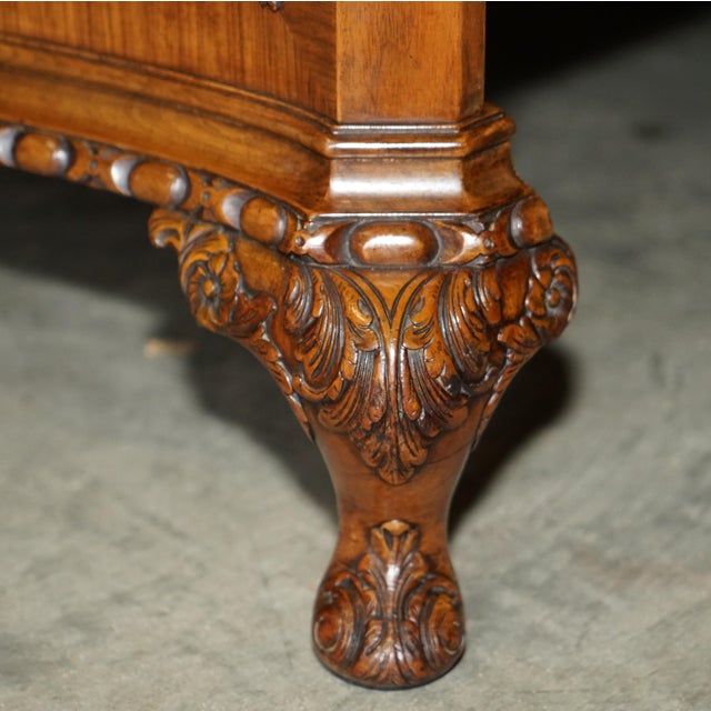 Burr Walnut Bed by Waring & Gillows for Harrods London, 1950s For Sale - Image 10 of 18