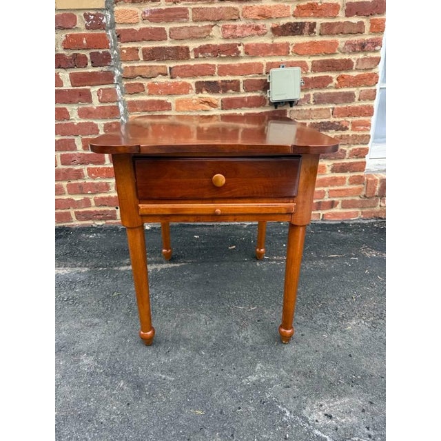 Vintage sheraton style side table by Lexington Furniture Solid wood frame, dovetail joint construction, turned legs...