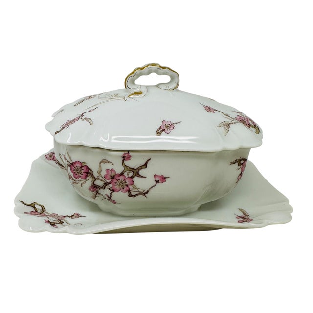 Ceramic Antique Haviland Limoges Gravy Boat With Attached Underplate, Schleiger 222 Pink Cherry Blossom Floral Pattern, 1876-1889 H&Co/L Mark For Sale - Image 7 of 18