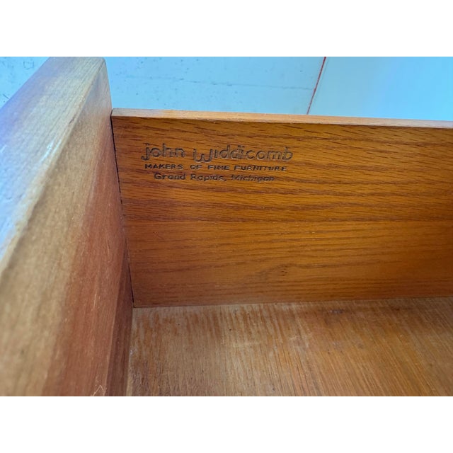 1970’s Mid-Century Modern John Widdicomb 9-Drawer Dresser With Brass Hardware For Sale - Image 10 of 12