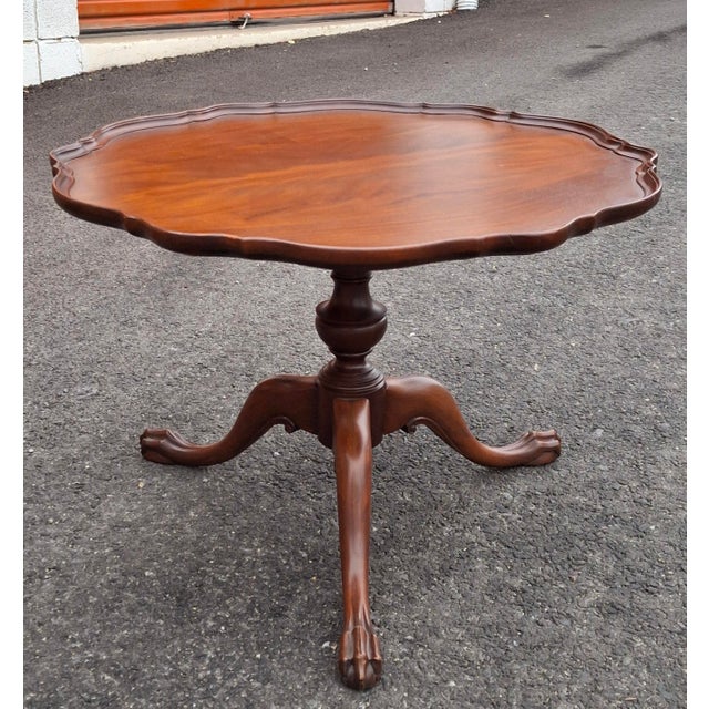 Brown Mid 20th Century Chippendale Style Crotch Mahogany Low Center Table or Coffee Table For Sale - Image 8 of 12