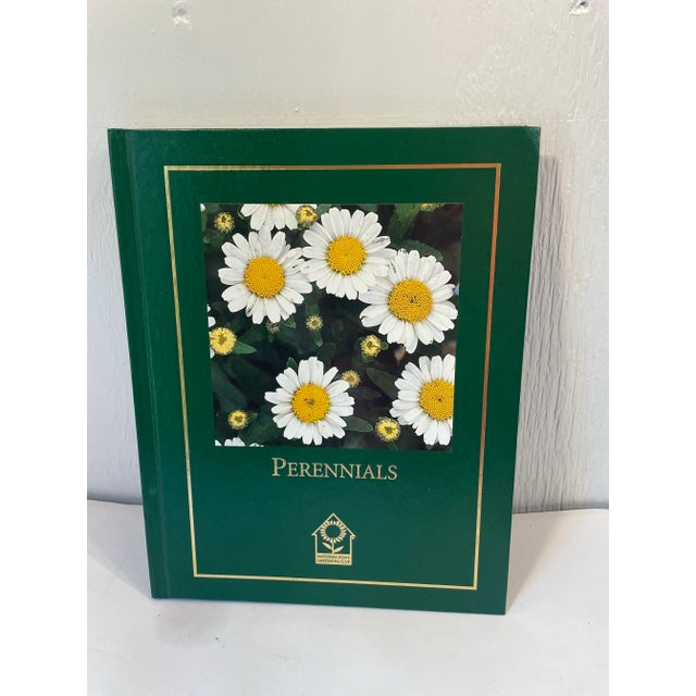 Really nice vintage gardening reference book!