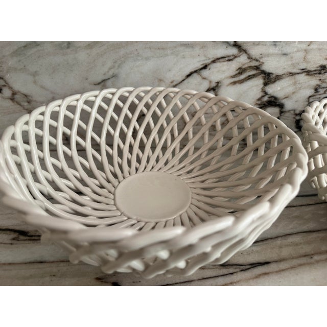 Italian Italian Hand-Weaved Ceramic Bowls , Pair For Sale - Image 3 of 6