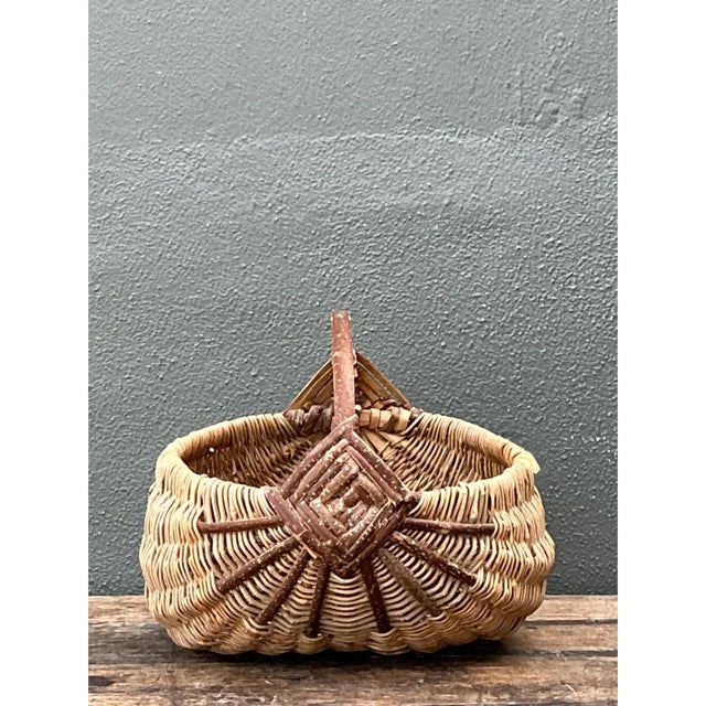 Mid 20th Century Vintage Handcrafted Shaker Rattan Basket For Sale - Image 5 of 12