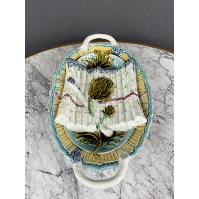 Platter and Plates from Sarreguemines, 19th Century, Set of 13 For Sale - Image 3 of 10
