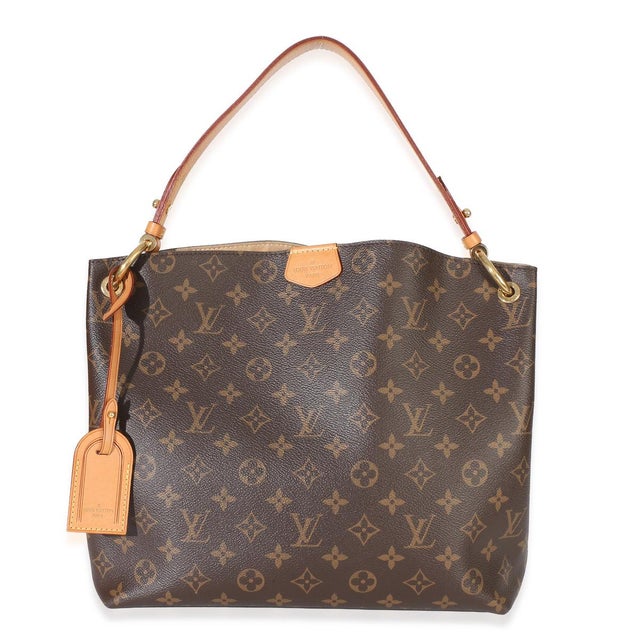 Unveiled in the Fall/Winter collection, the Graceful bag from Louis Vuitton is your slouchy alternative to the classic...