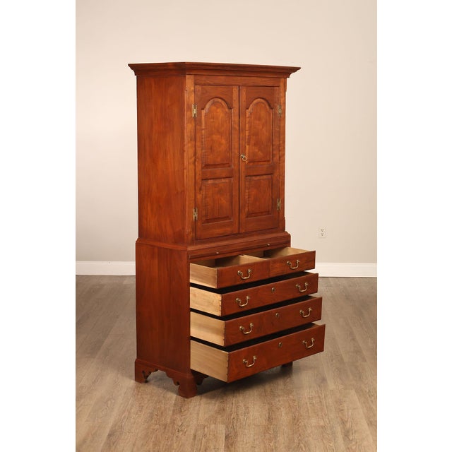 David T. Harring Chippendale Style Walnut Two Piece Jackson Press For Sale - Image 16 of 18