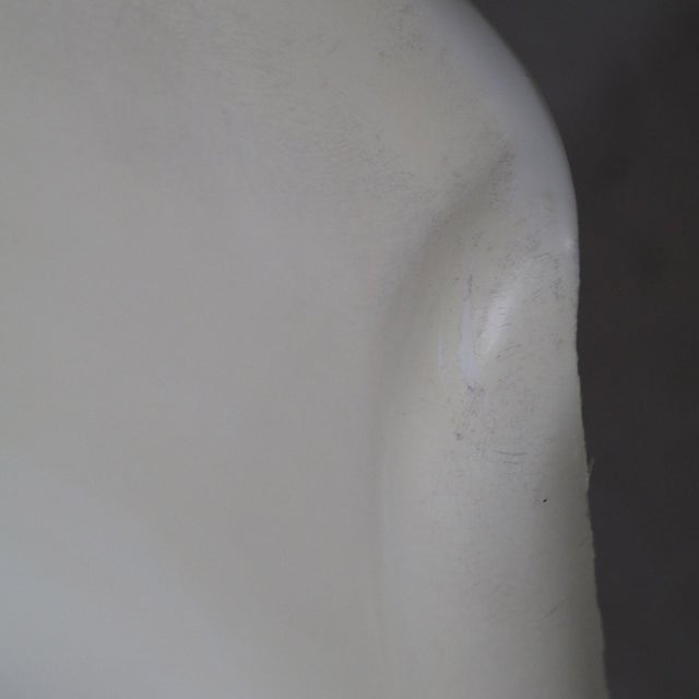 1970s Model 4875 White Plastic Chair by Carlo Bartolli for Kartell For Sale - Image 11 of 16