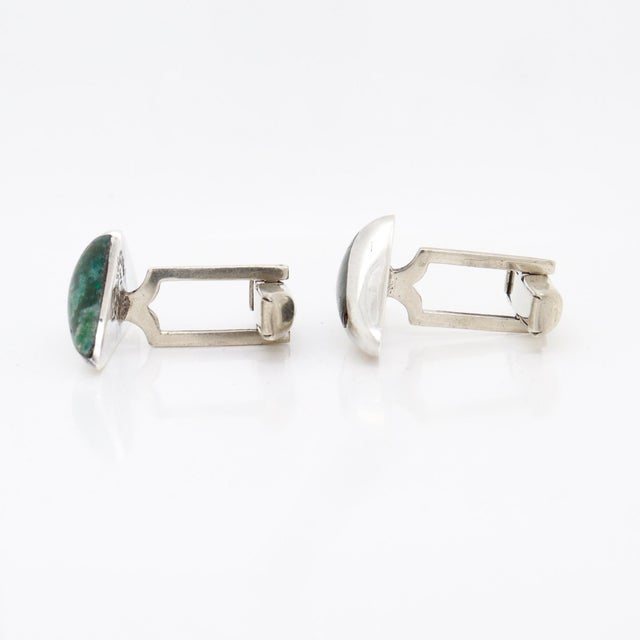 Metal Signed Mexican Space Age Azurmalachite H. Arriaca Sterling Silver Cufflinks For Sale - Image 7 of 11