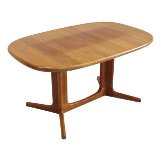 Vintage Danish Oval Extendable Dining Table in Teak from Glostrup, 1960s For Sale